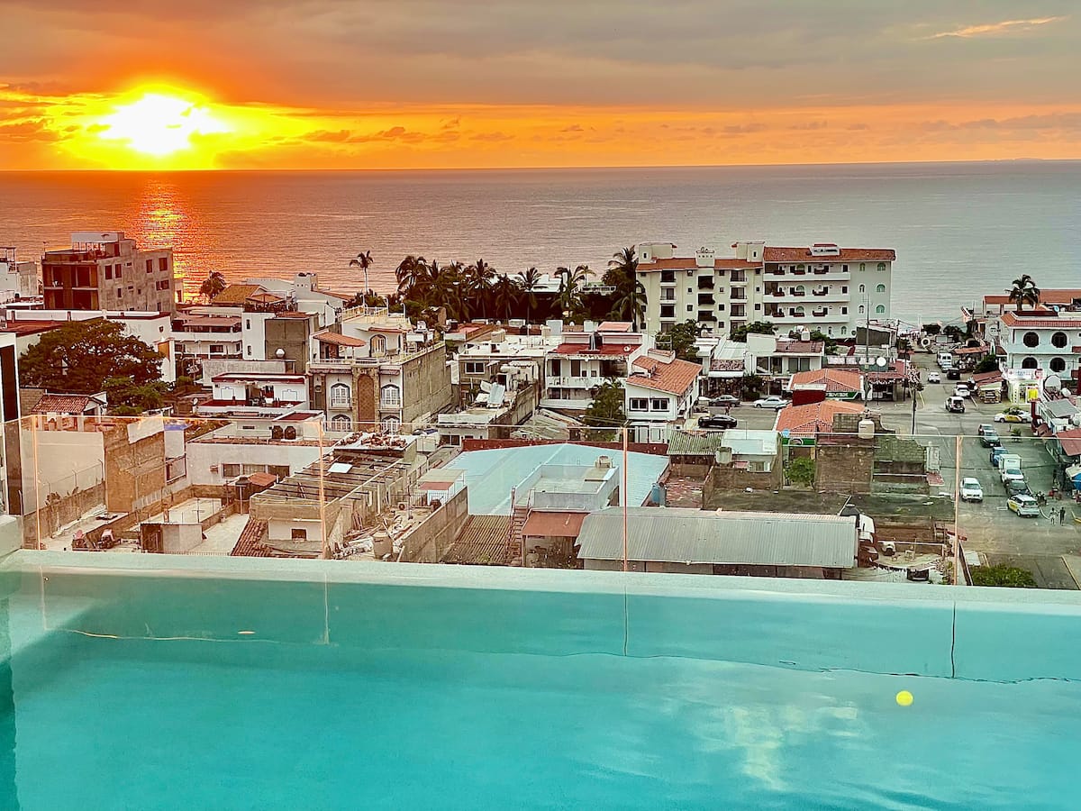 Sunset over Puerto Vallarta from the rooftop — Oporto 405